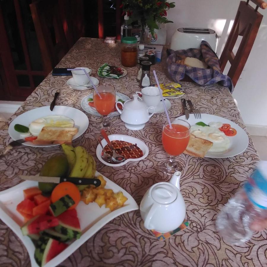 אנוראדפורה Yaluwa Tourist Rest & Cooking Class מראה חיצוני תמונה