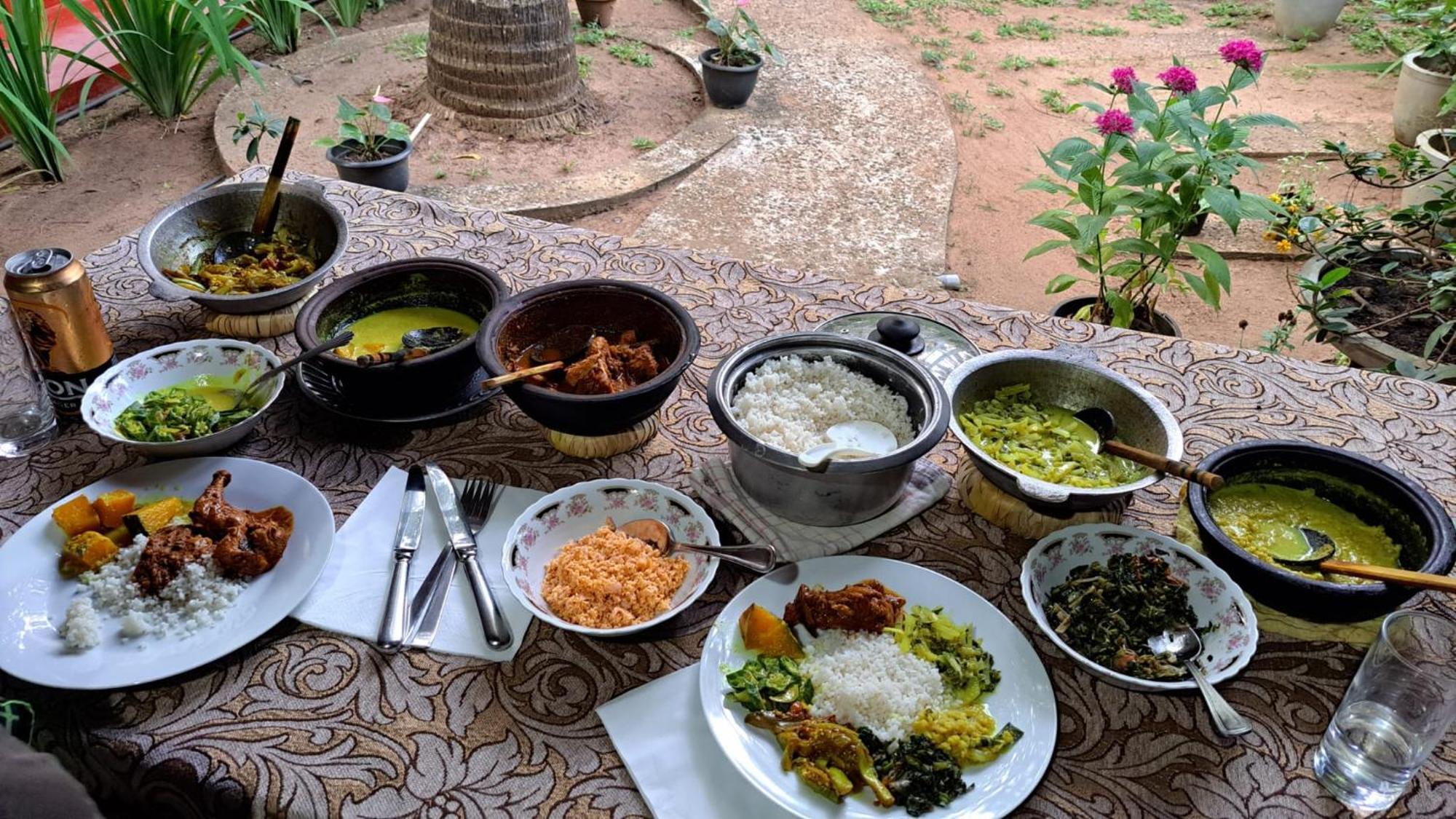אנוראדפורה Yaluwa Tourist Rest & Cooking Class מראה חיצוני תמונה