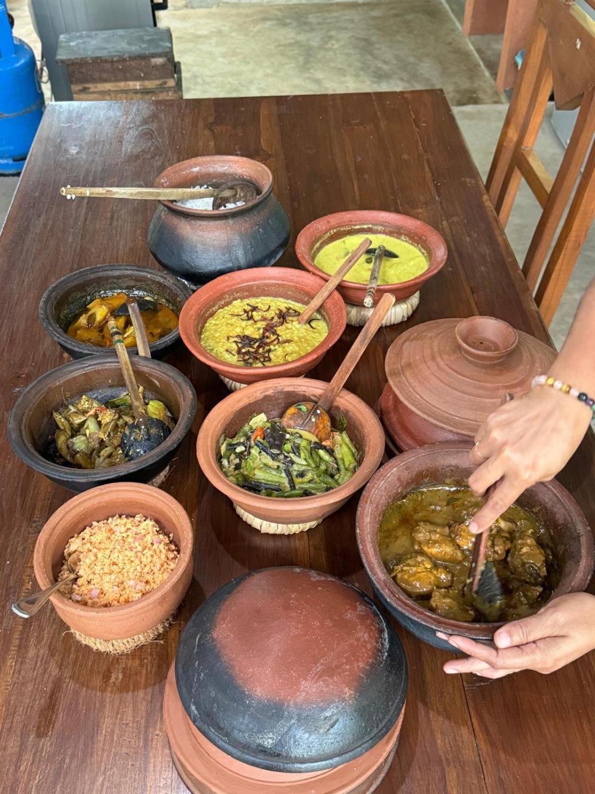 אנוראדפורה Yaluwa Tourist Rest & Cooking Class מראה חיצוני תמונה