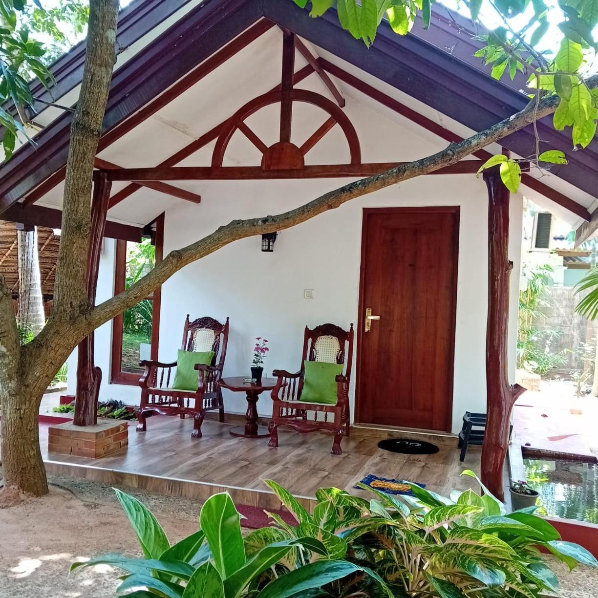 אנוראדפורה Yaluwa Tourist Rest & Cooking Class מראה חיצוני תמונה