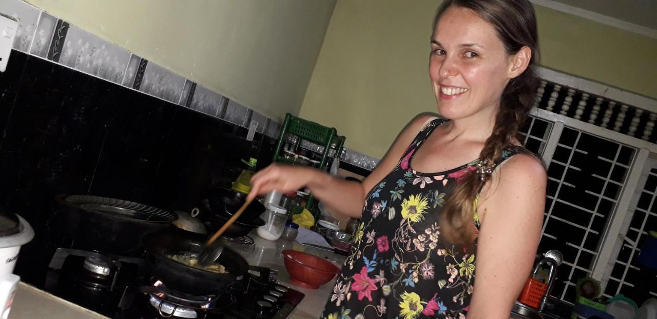 אנוראדפורה Yaluwa Tourist Rest & Cooking Class מראה חיצוני תמונה